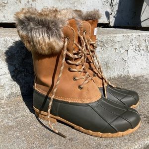 Sporto Vibram Leather Duck Boots w/ Faux Fur Trim Women’s 8 Brown Tan